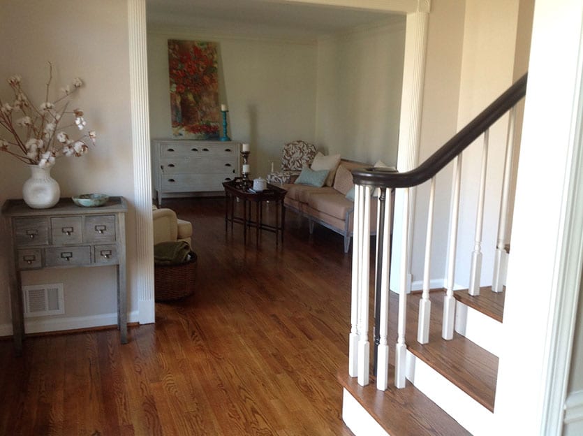 Katie's narrow foyer needs help