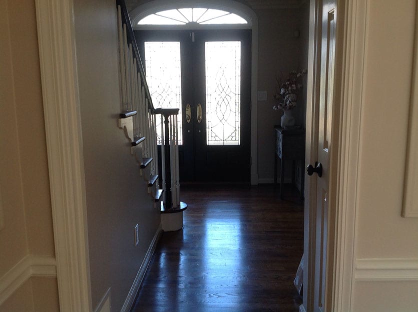 Katie's narrow foyer needs help