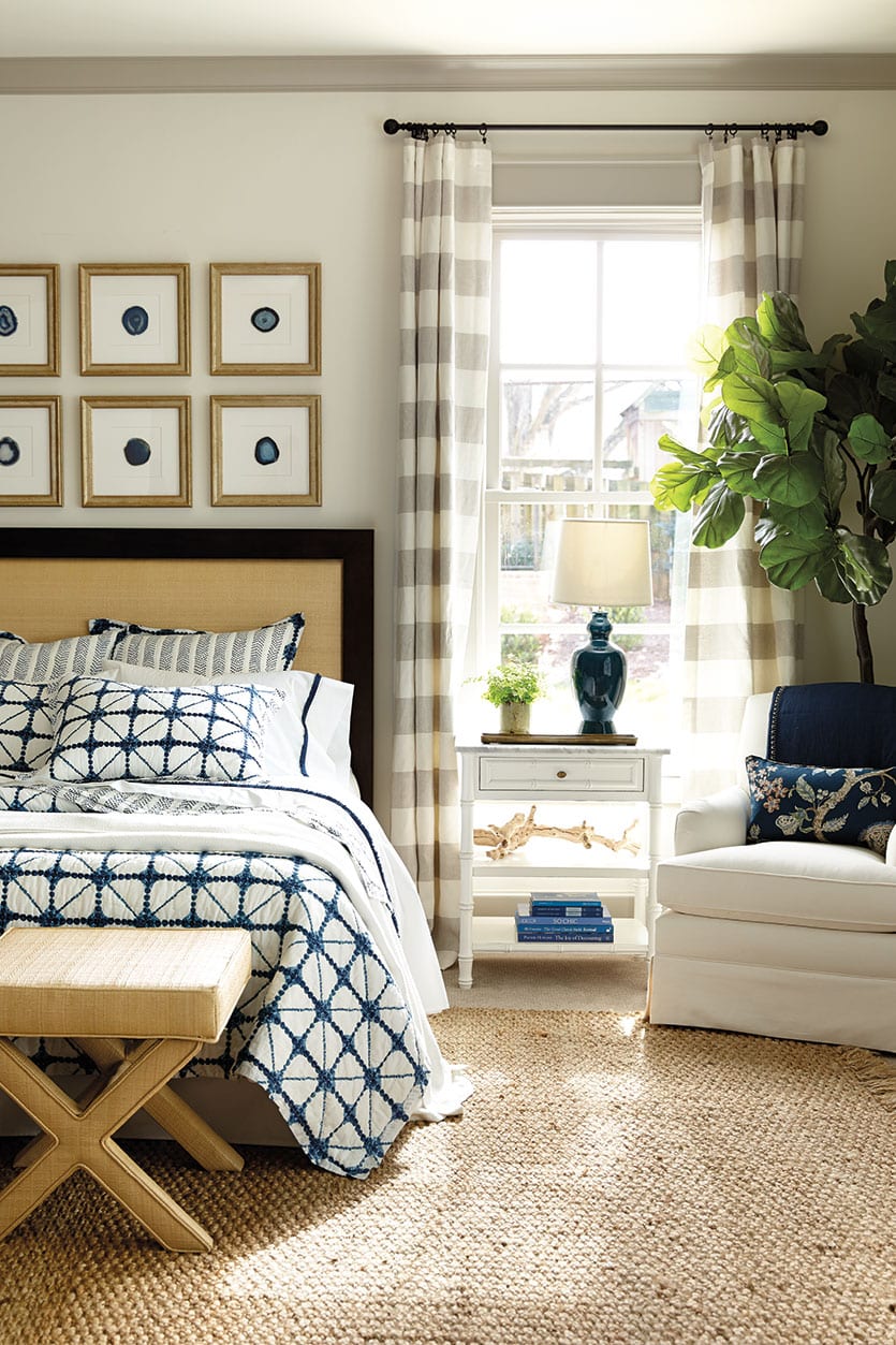 Mix blue and white with sandy neutrals to create a beachy feel