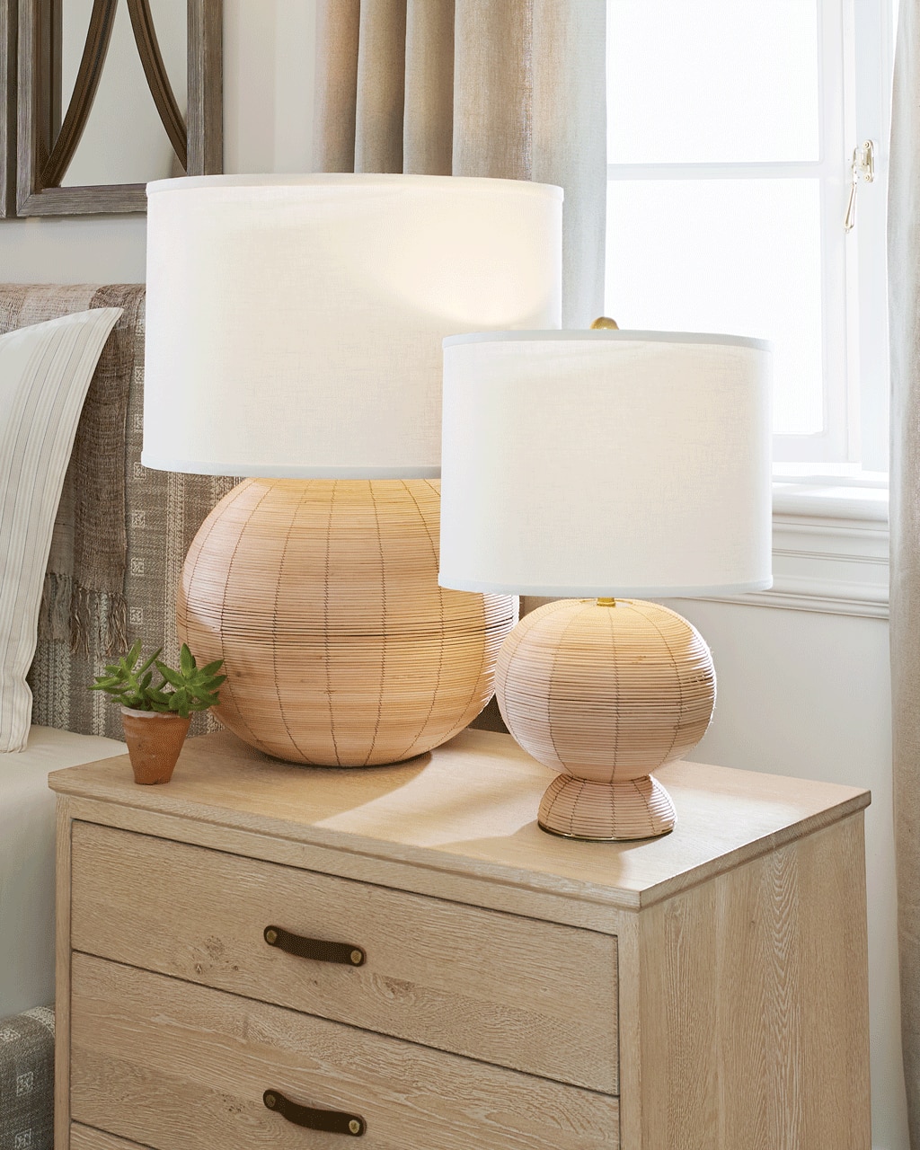 Rattan lamps with woven textures