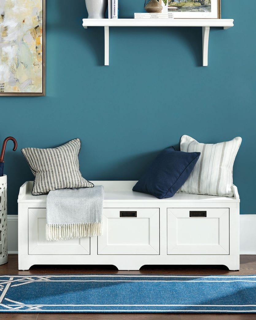 Storage bench in entryway