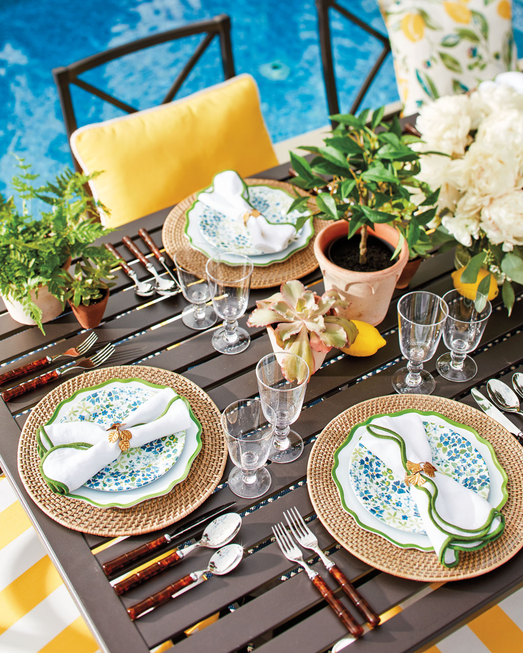 Host a great summer party with melamine dinnerware