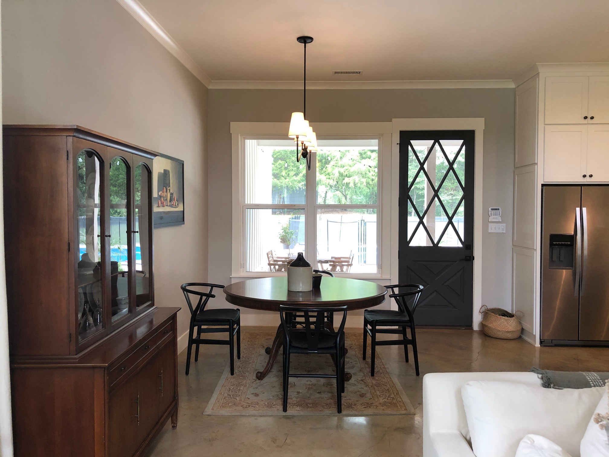 Breakfast area in open kitchen