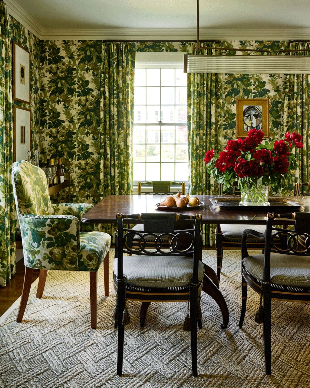 Traditional dining room design by Katie Rosenfield