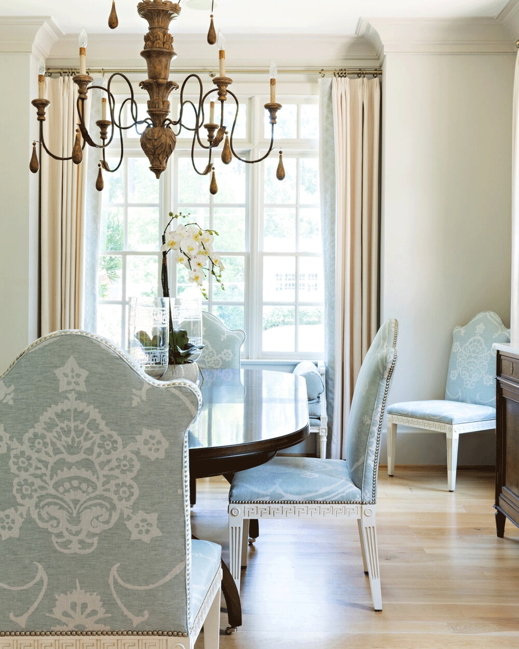 Dining room design by Emily Wyatt